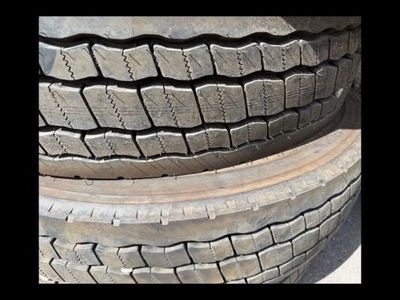 Bridgestone M713 11R22.5