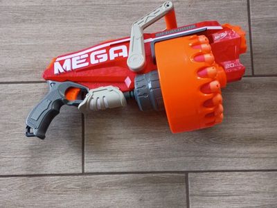 Nerf Mega Megalodon