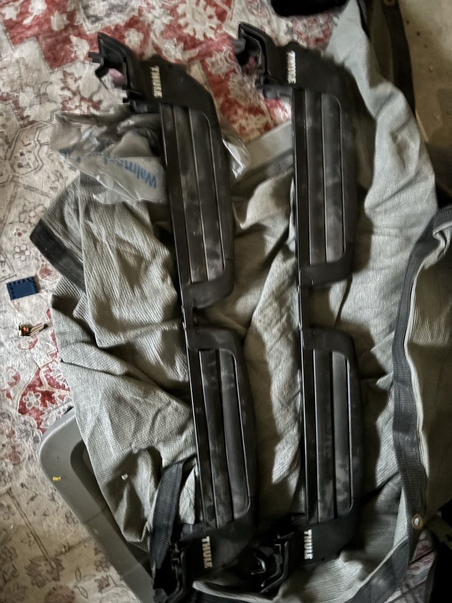 Thule Ski snowboard rack