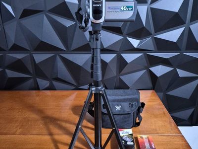 Sony Handycam DCR-HC38E MiniDV Camcorder | Carl Zeiss 40x Zoom, with Battery & Charger Tested Working. Excellent Conditions! Tri