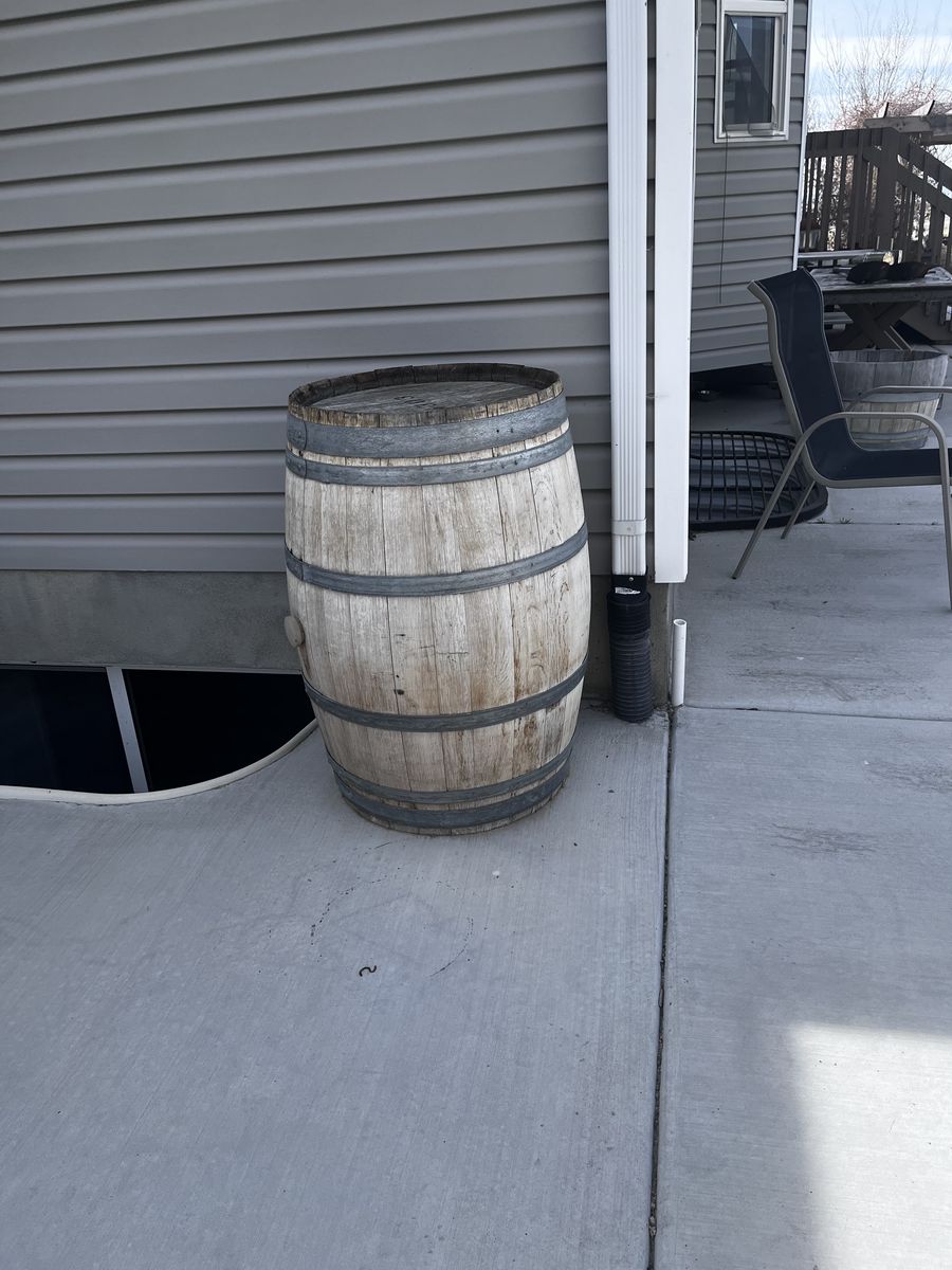 Wine barrel