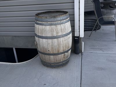 Wine barrel