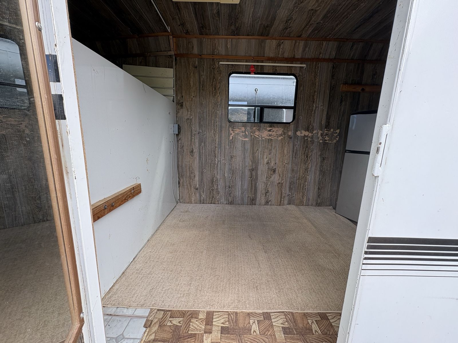 Main image 9