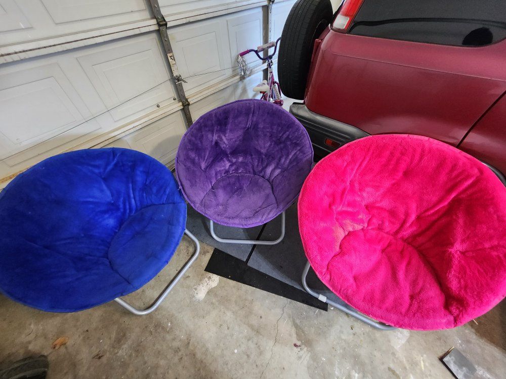 kids saucer chairs