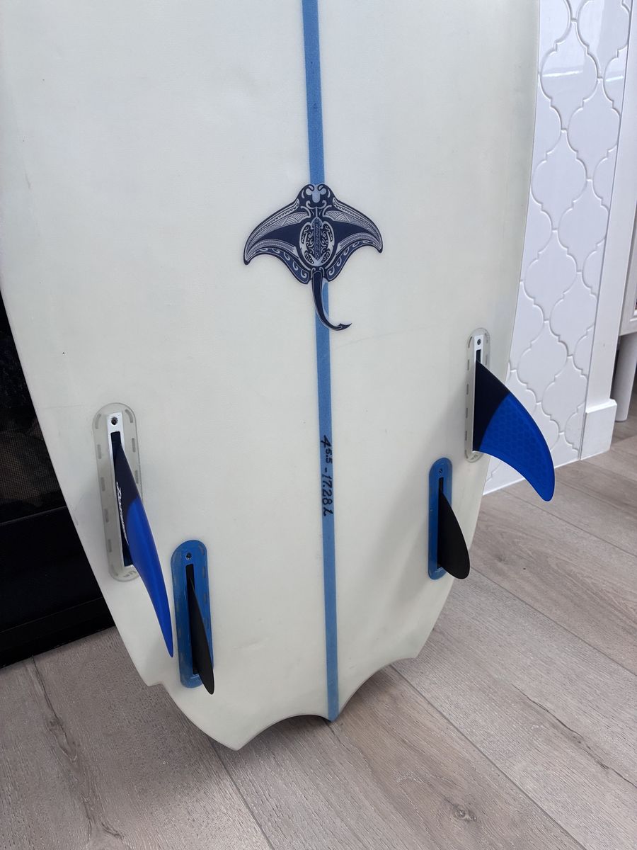 Main image 4