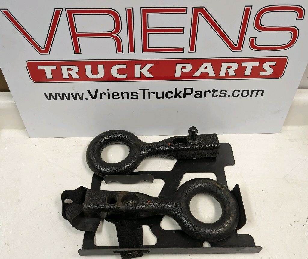 Volvo VNL Trailer Hitch