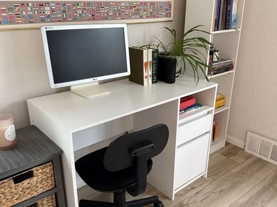 Small White Desk And Office Chair