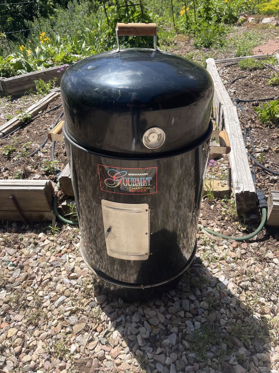 Smoker grill