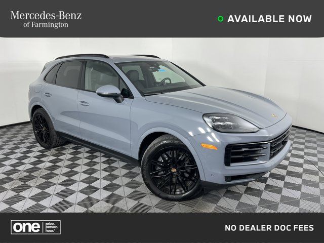 2025 Porsche Cayenne Base