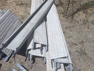Scaffolding cup lock