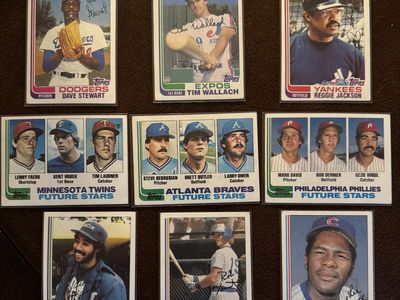 Lot of 1982 Topps baseball cards