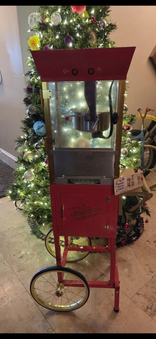 Old Fashioned Popcorn Machine