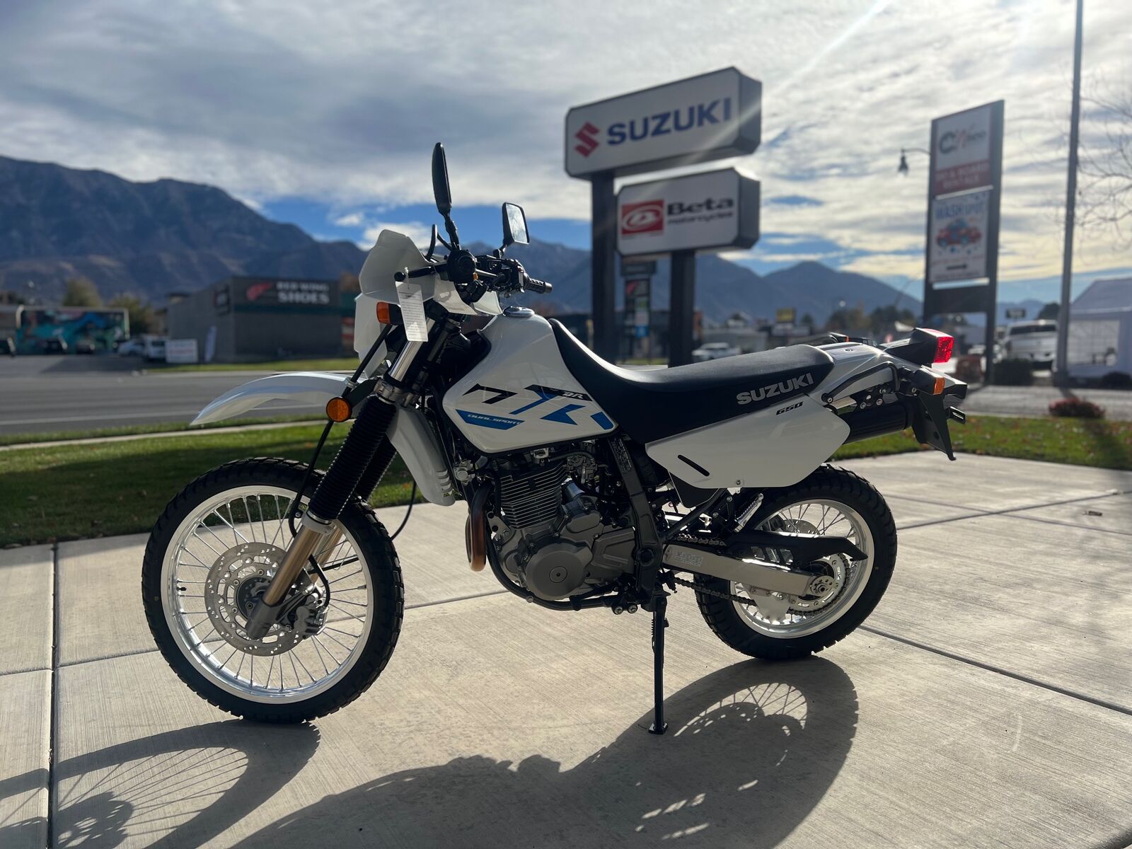 2026 SUZUKI DR650