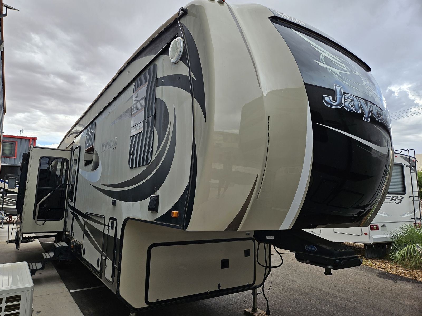 2016 Jayco Pinnacle 31RETS Luxury Fifth Wheel Everything Works! Clean Title!