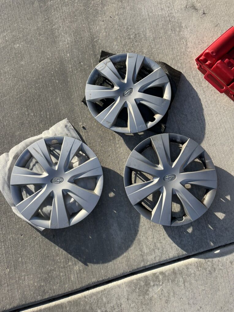 Subaru Hubcaps 15