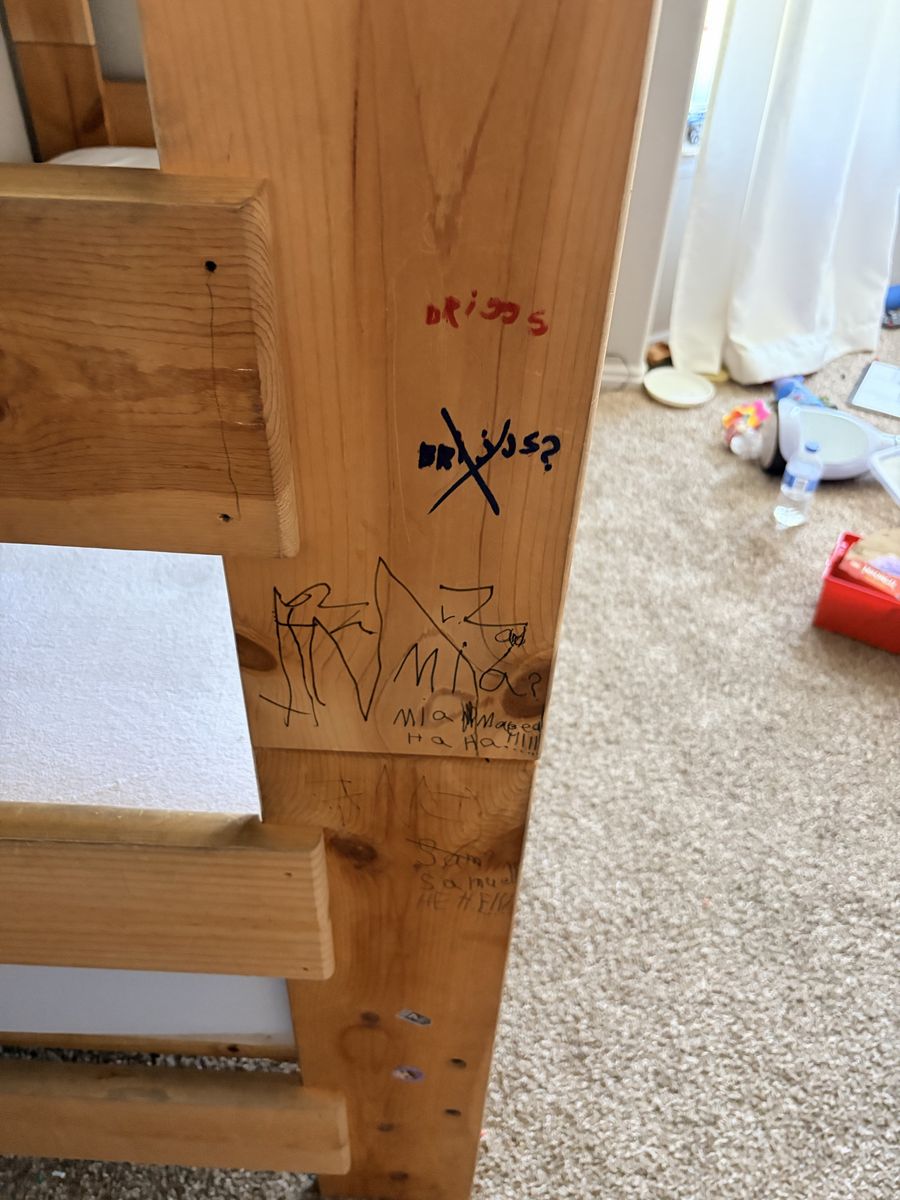 Main image 3