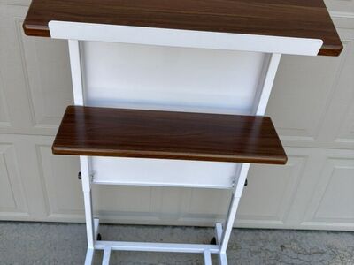 Bonnlo Mobil Stand Up Leutern