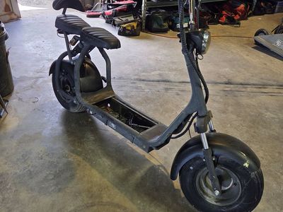 Scooter with no motor NEED IT GONE ASAP