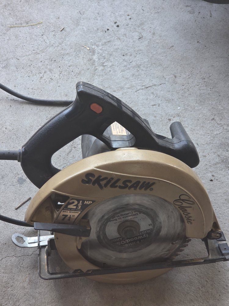 Skilsaw Classic 5320 7-1/4" 2-1/3 HP Circular Saw