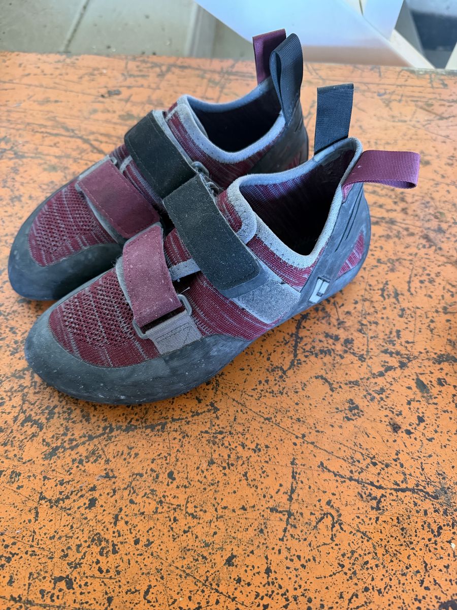 Climbing shoes size usw 6.5