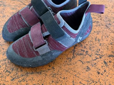 Climbing shoes size usw 6.5