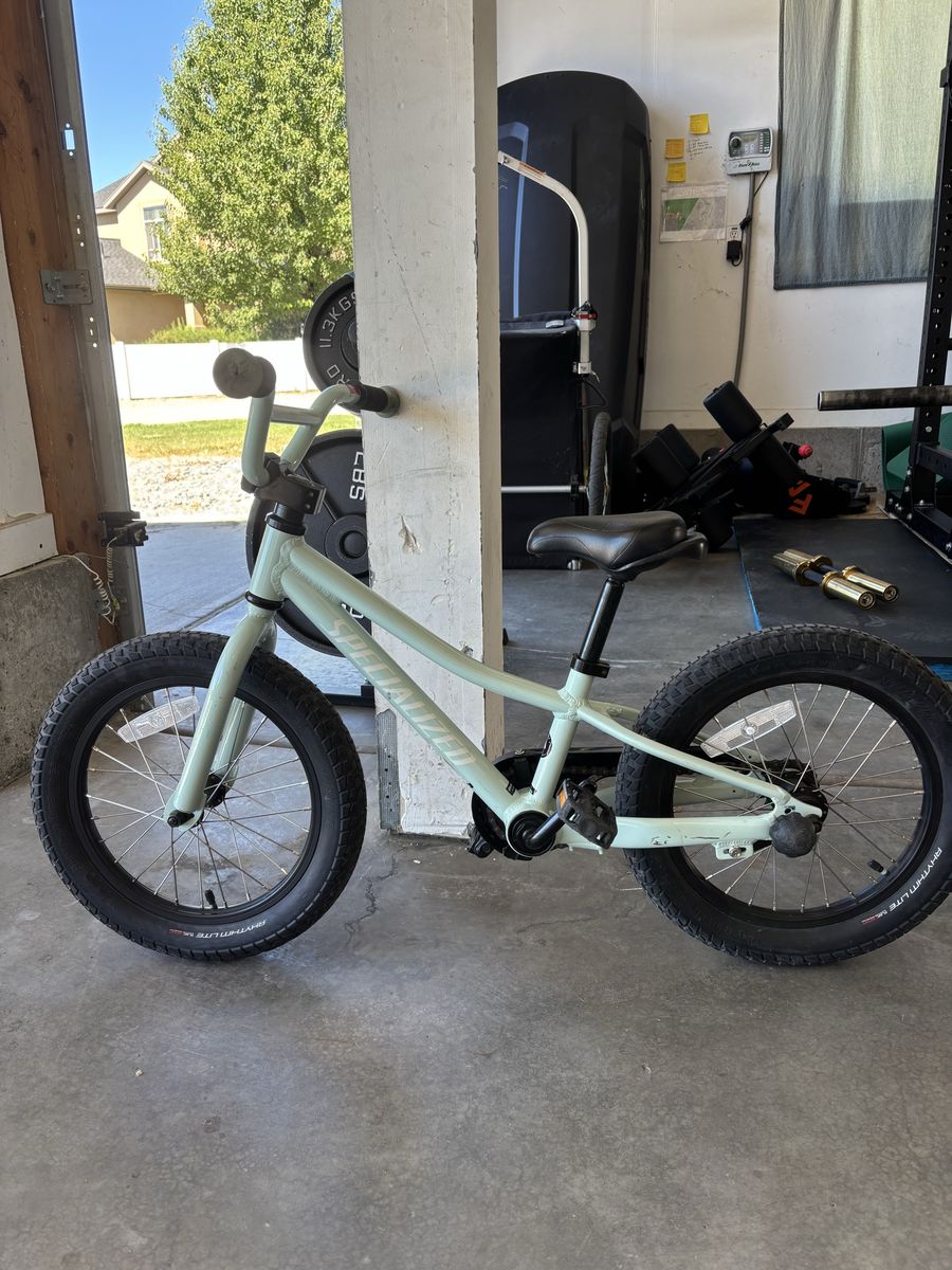 Specialized Riprock Coaster Kids' Bike - 16-inch Wheels