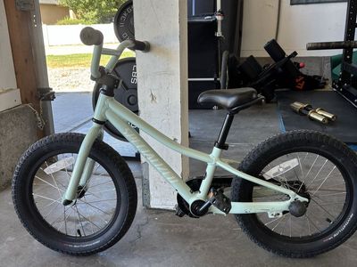 Specialized Riprock Coaster Kids' Bike - 16-inch Wheels