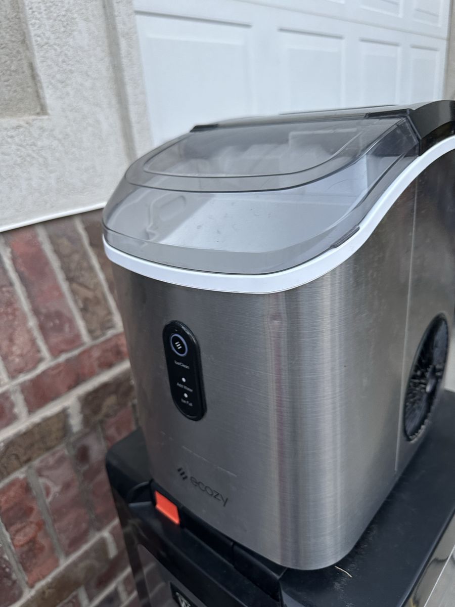 Ecozy ice maker