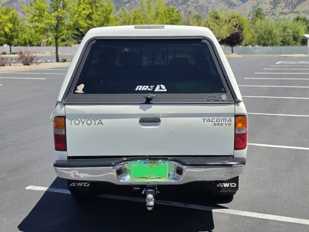 Main image 6