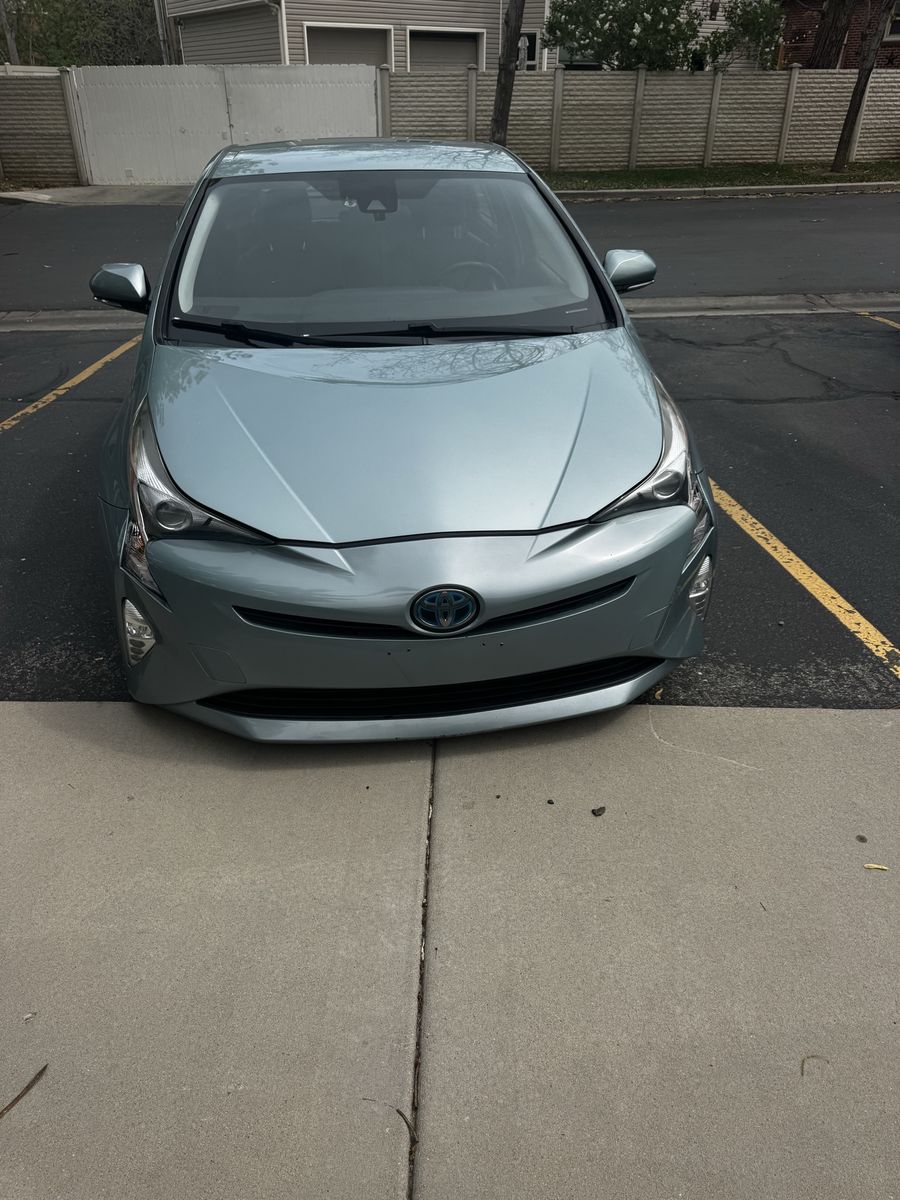 2016 TOYOTA PRIUS Three Touring