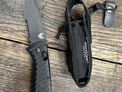 Benchmade Auto Presidio II Tactical Knife - CPM-S30V Serrated (Model 5700SBK)