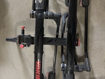 Yakima 2-Bike Hitch Rack - Locking Pin, Keys & Anti-Wobble Hardware Included