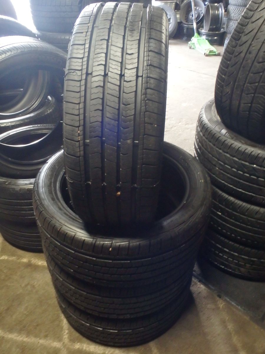 215/45R17 HERCULES ROAD TOUR CONNECT SET OF USED TIRES