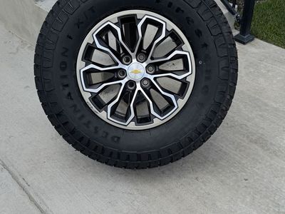 Chevy Colorado ZR2 Rims and Tires 285/70R17 Firestone Destination X/T Load E