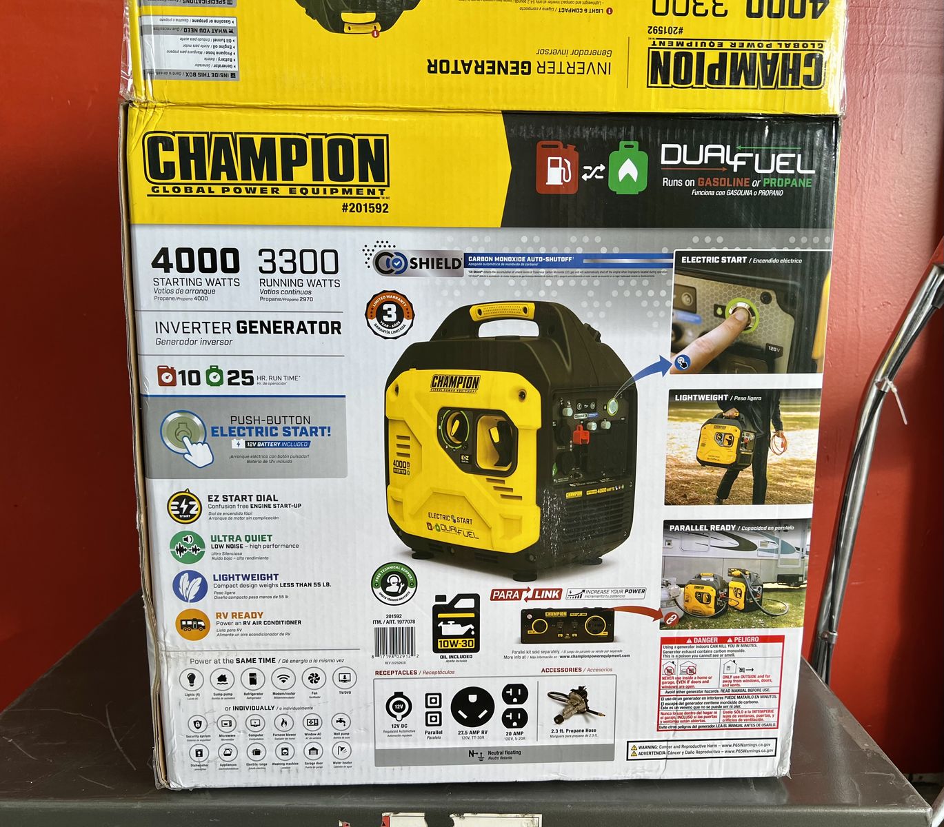 New Champion 4000W Starting / 3300W Running Electric Start Dual Fuel RV Ready Inverter Generator 4