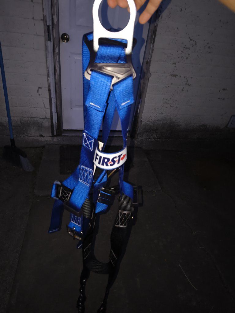 Full Body Harness 130-310 lbs Capacity, Size U