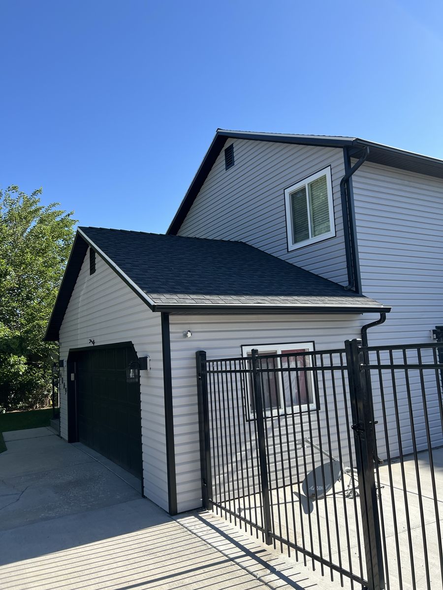 Main image 11