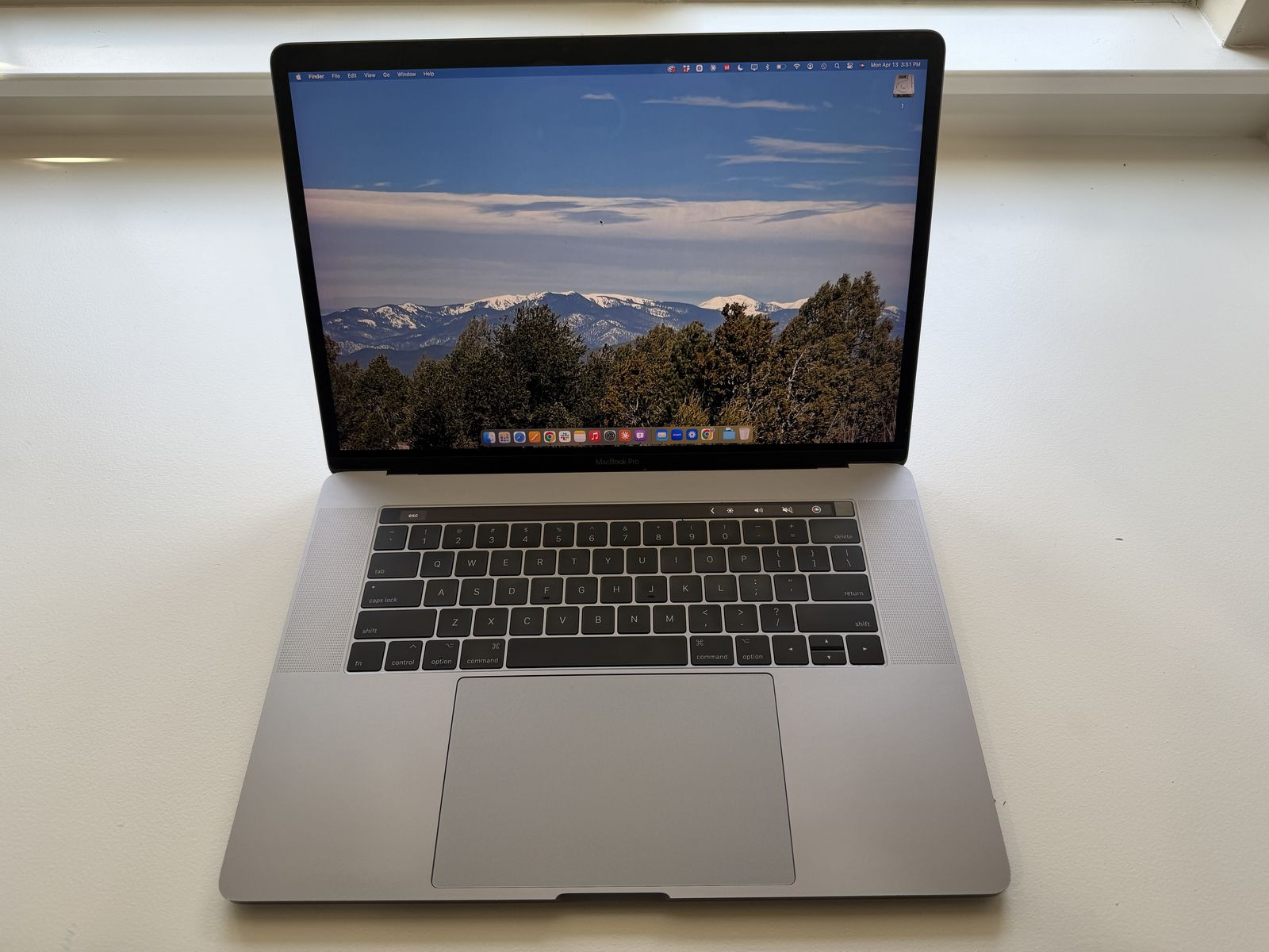 Apple MacBook Pro 15" 2017 — Touch Bar, 1TB, 16GB RAM | $425