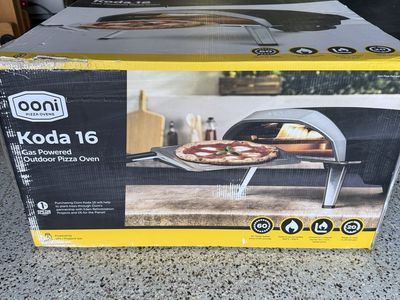 Ooni Koda 16 gas pizza oven