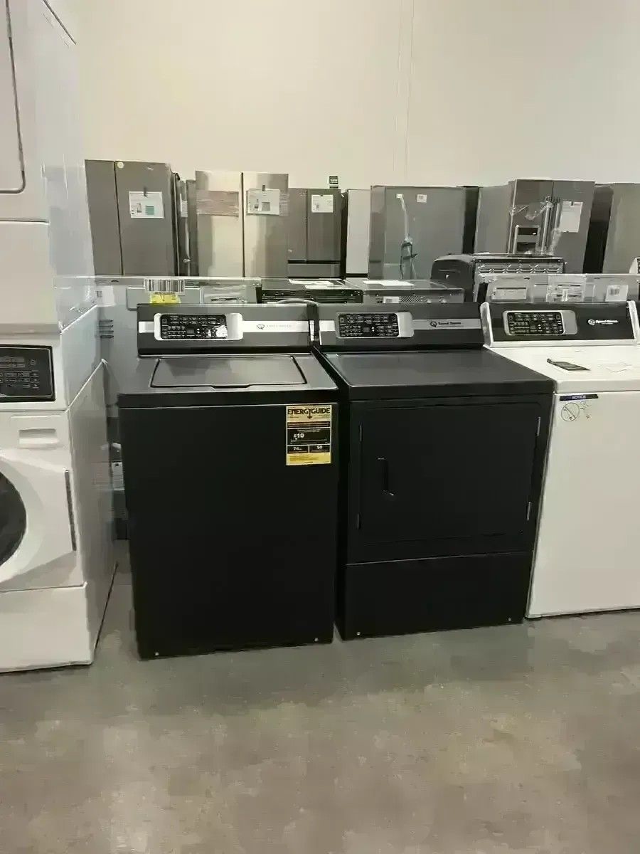 NEW SPEED QUEEN TR7 AND DR7 BLACK LAUNDRY SET