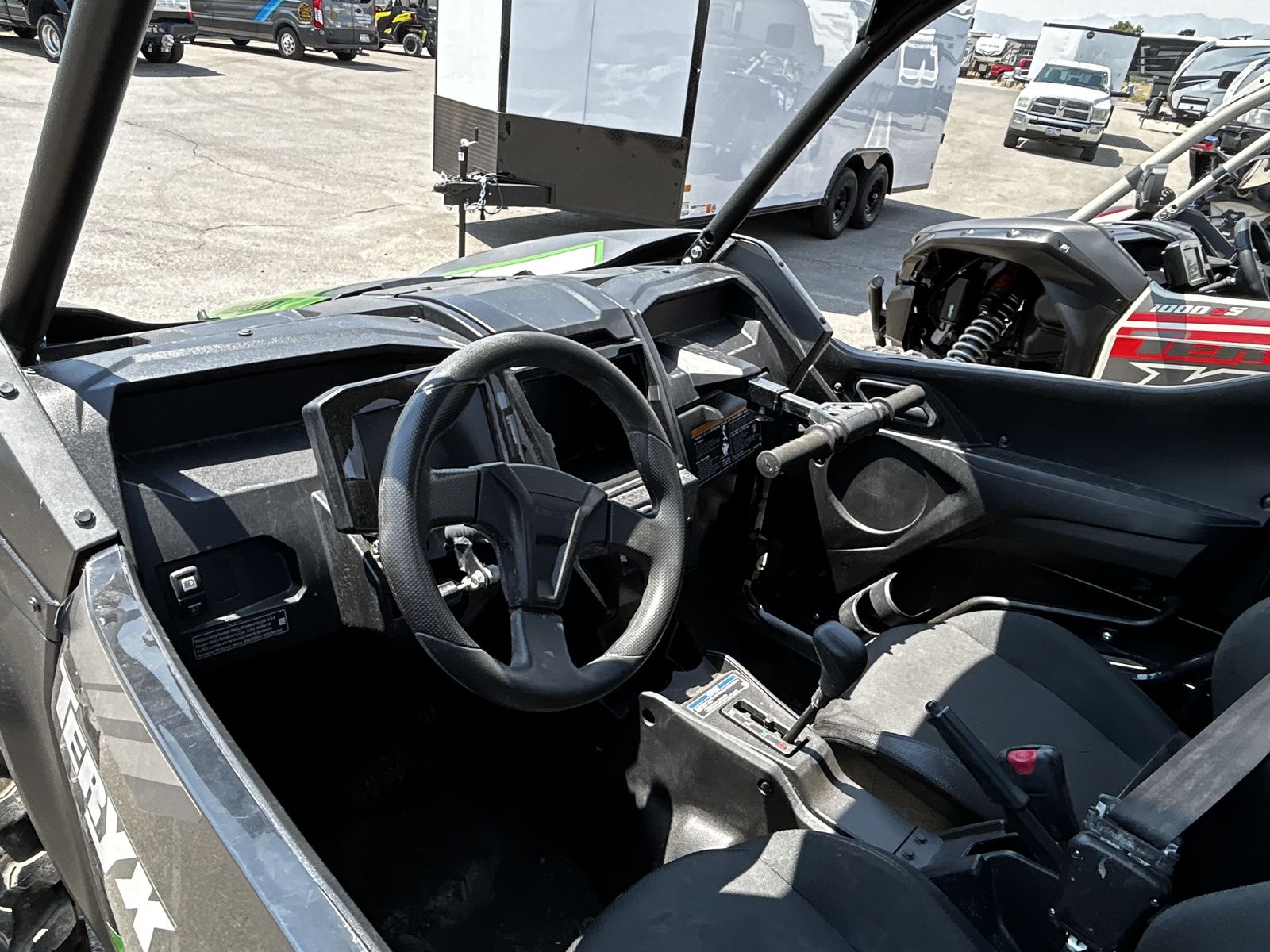 Main image 6