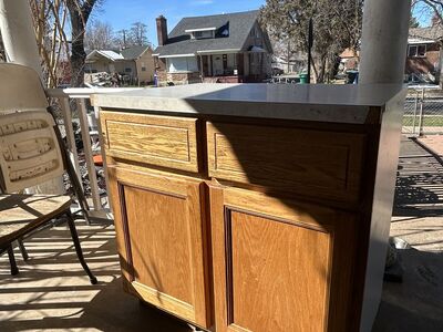 Cabinet / Island Cabinet