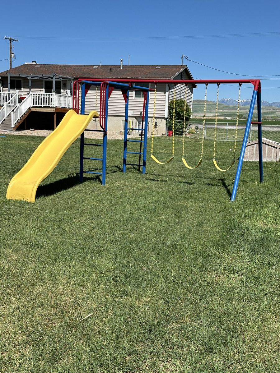Swing set