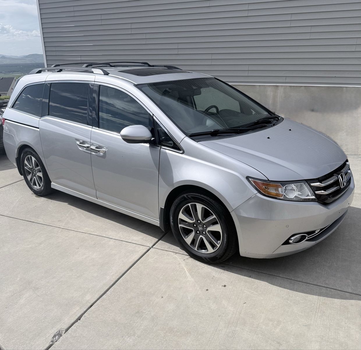 2015 HONDA ODYSSEY Touring w/DVD w/Navi