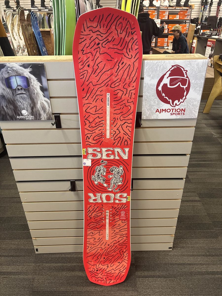 Nidecker Sensor 143cm Snowboard - Lightly Used (2026)