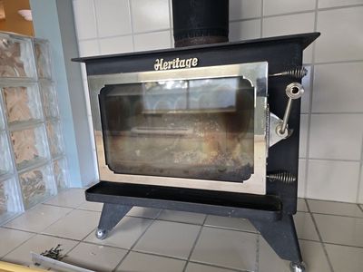 Wood burning stove