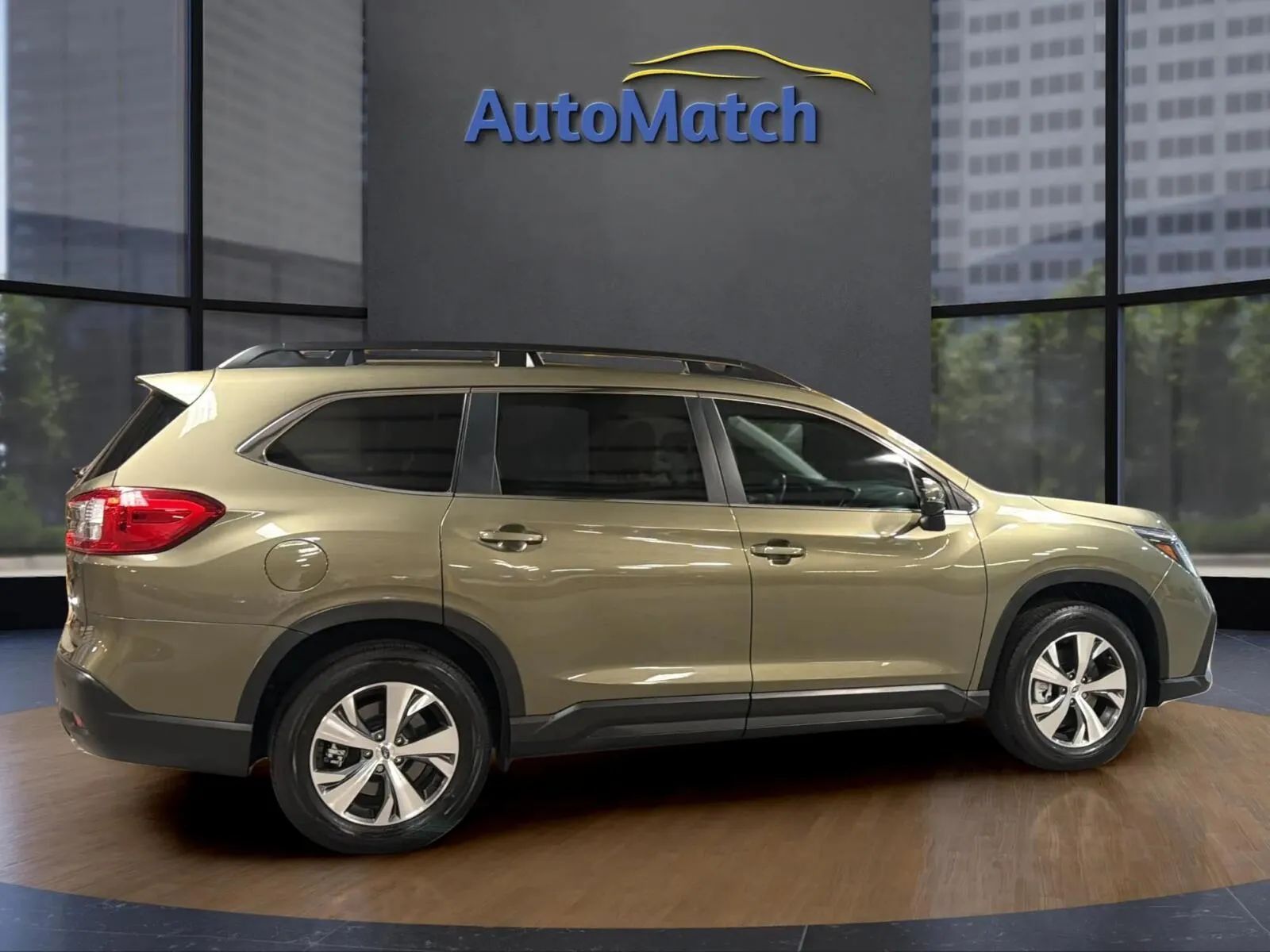 Main image 12