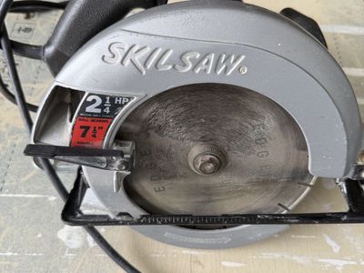 SKILSAW 7 1/4" Circular Saw 2 1/4 HP Corded Power Tool