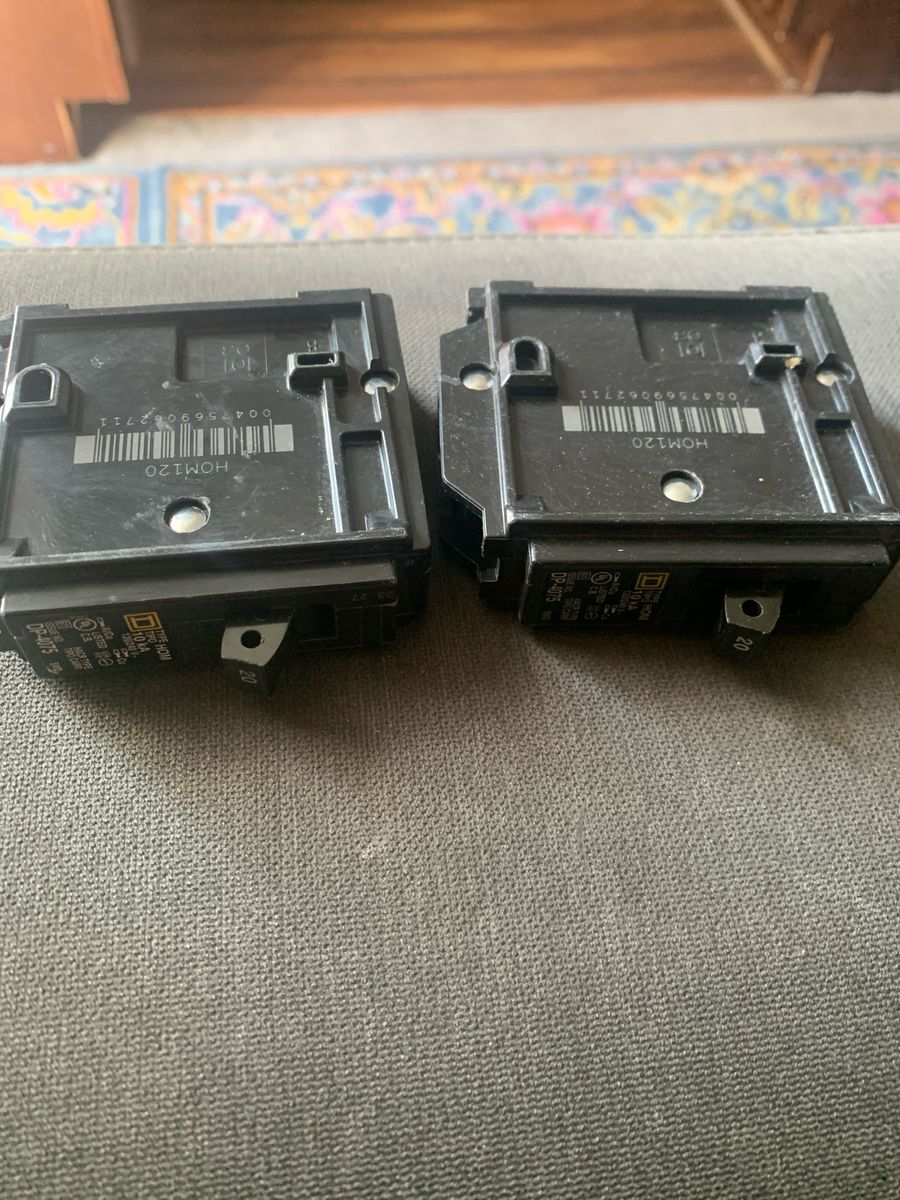Square D and GE Circuit Breakers Lot (HOM120 & TQL1120)