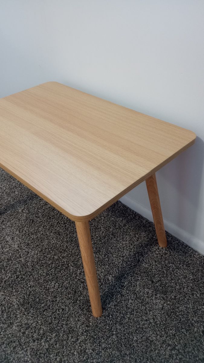 Low coffee table/desk for
